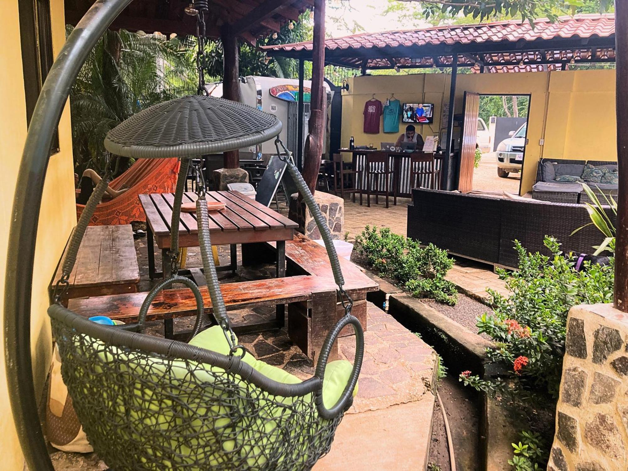 Хостел Tamarindo Backpackers Екстер'єр фото