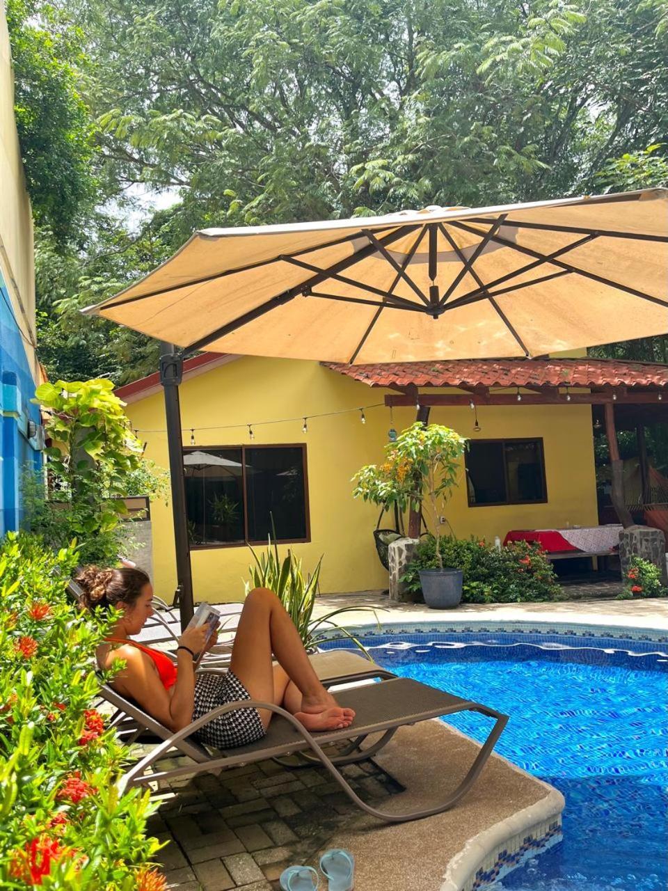 Хостел Tamarindo Backpackers Екстер'єр фото