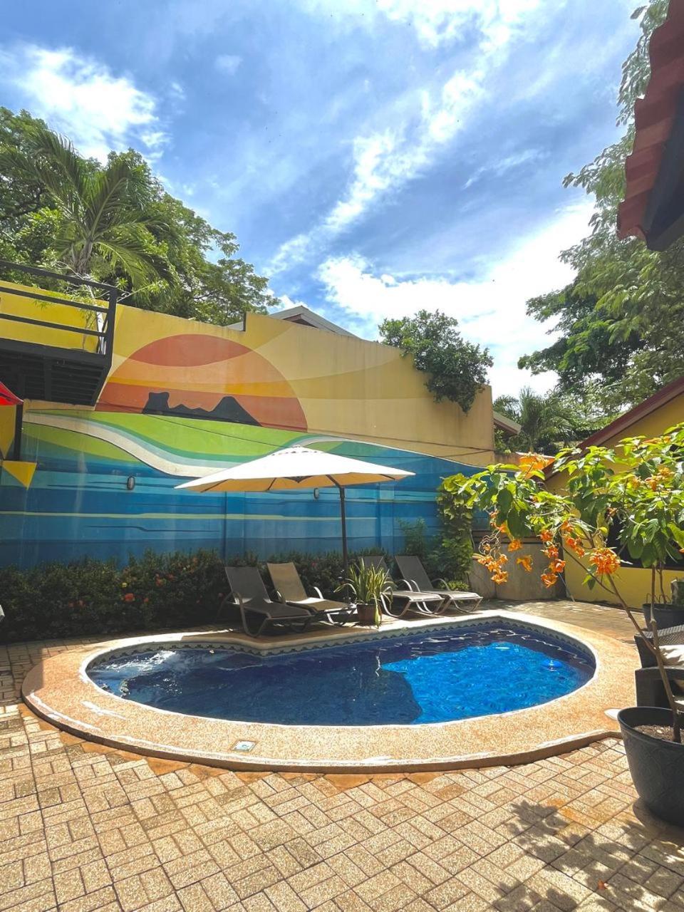 Хостел Tamarindo Backpackers Екстер'єр фото