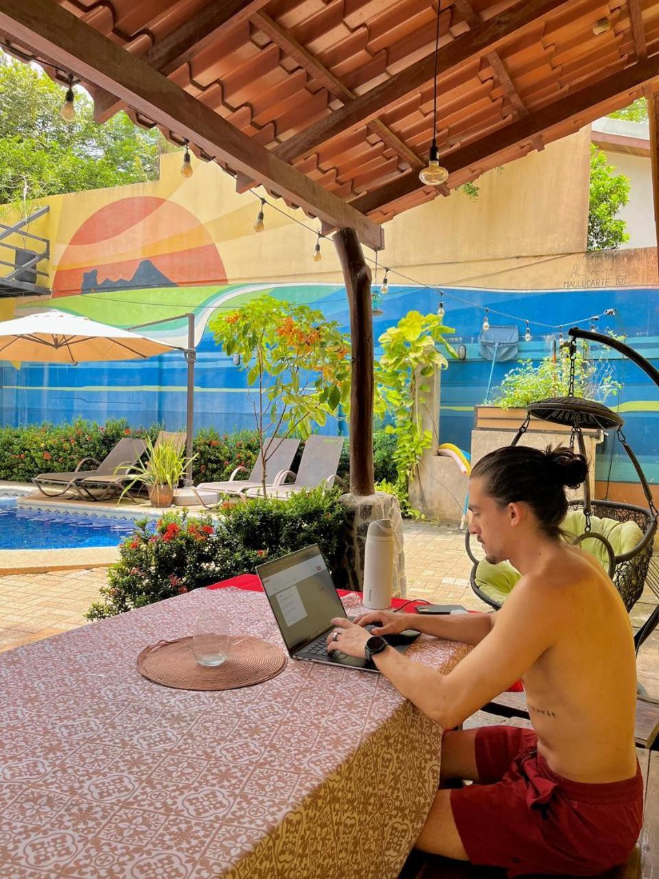 Хостел Tamarindo Backpackers Екстер'єр фото