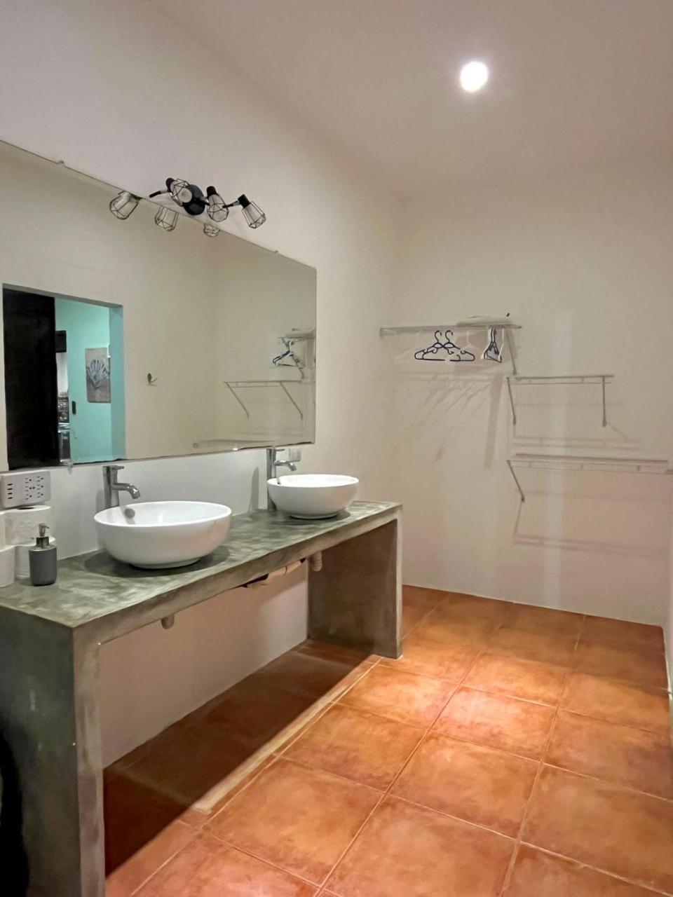 Хостел Tamarindo Backpackers Екстер'єр фото
